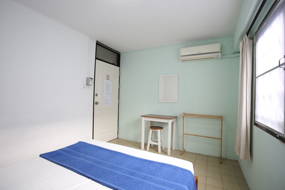 The I Talay Room And Souvenir Krabi town Екстериор снимка